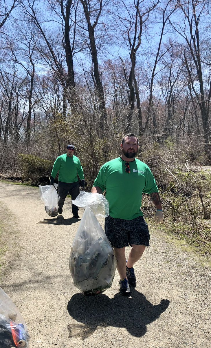 EmeraldDocument's tweet photo. Earth Day should be everyday! 🌍 ♻️ We strive to practice our (Emerald) GREEN initiatives everyday within the office, in our local communities, and with our customers with our eco excellence products and recycling programs! #earthday2022 #communitycleanup #recycling #earthday https://t.co/F6vVBY2jV8