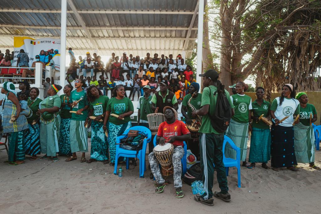 RightToPlayIntl's tweet photo. “Playing gives us courage.”

We’re honoured to have spent the week with the incredible athletes of Ziguinchor 🇸🇳 to launch a program that will empower adolescent girls + boys through sport + play. Huge thanks to our partners @CanadaDev @LFCFoundation + our amazing team in Senegal https://t.co/omEYBga2tP