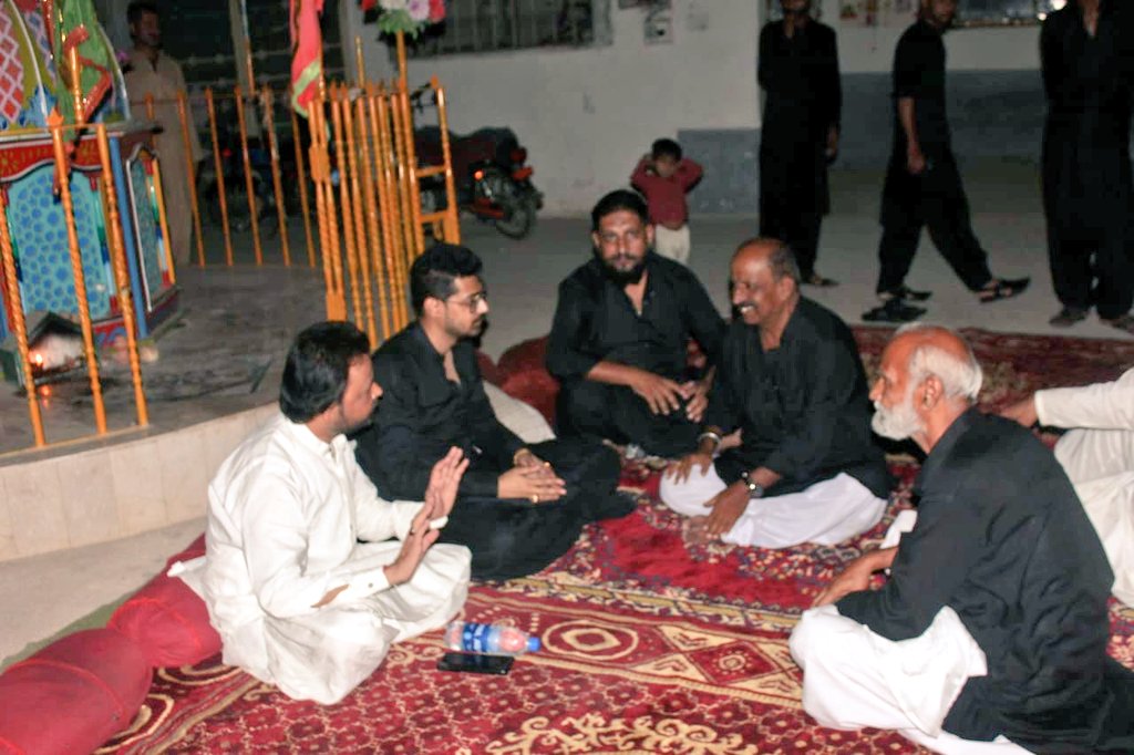 AftabAhmed133's tweet photo. #Hyderabad
Faisal Abdul Jabbar Khan offered Condolence with Urs Solangi on the death of his sister at Lalo Machi Village UC-83.
#FaisalJabbarKhan
#PS64 #UC83 https://t.co/6nkhA7KKWR