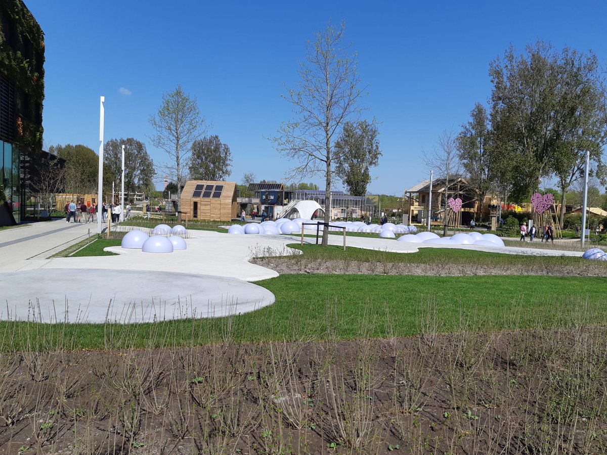 Vandaag eerste wandeling over de @FloriadeExpo wat is er keihard gewerkt en wat is het geweldig mooi en divers geworden! Ik kijk uit naar het volgende bezoek.