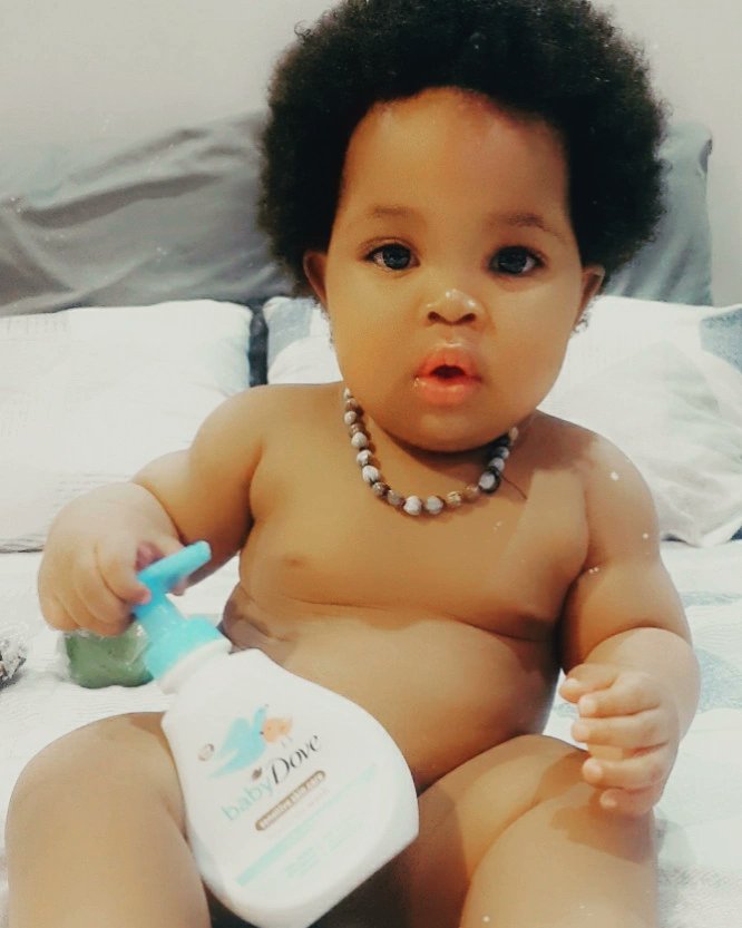 m6_thalia's tweet photo. @babydove never disappoints when it comes to my baby's skin and her sculp. https://t.co/Co9dGzocCl