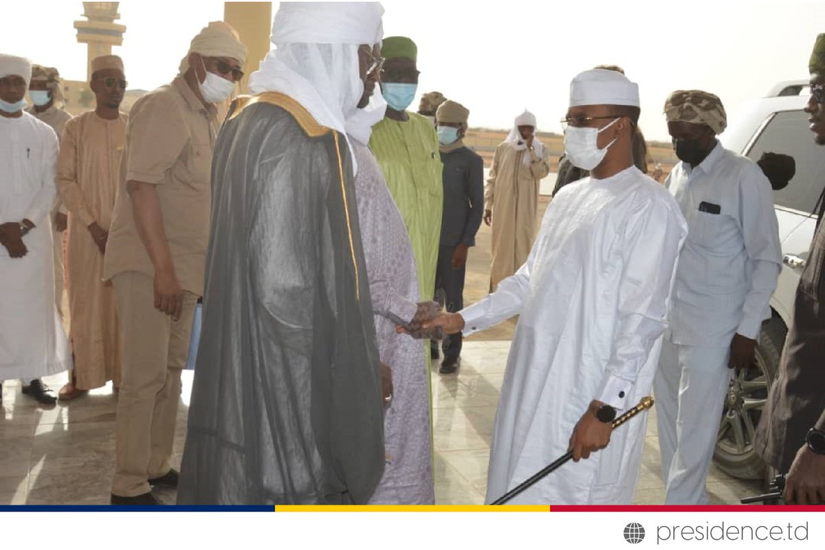 presidencetd's tweet photo. En marge de son séjour privé à Amdjarass, le Président de la République, Général MAHAMAT IDRISS DEBY ITNO s'est rendu cet après-midi au chantier de construction de l'aéroport international de ladite ville pour constater de lui-même l'avancée des travaux.
#EnnediEst.
#Amdjarass https://t.co/VeTFzRHXct
