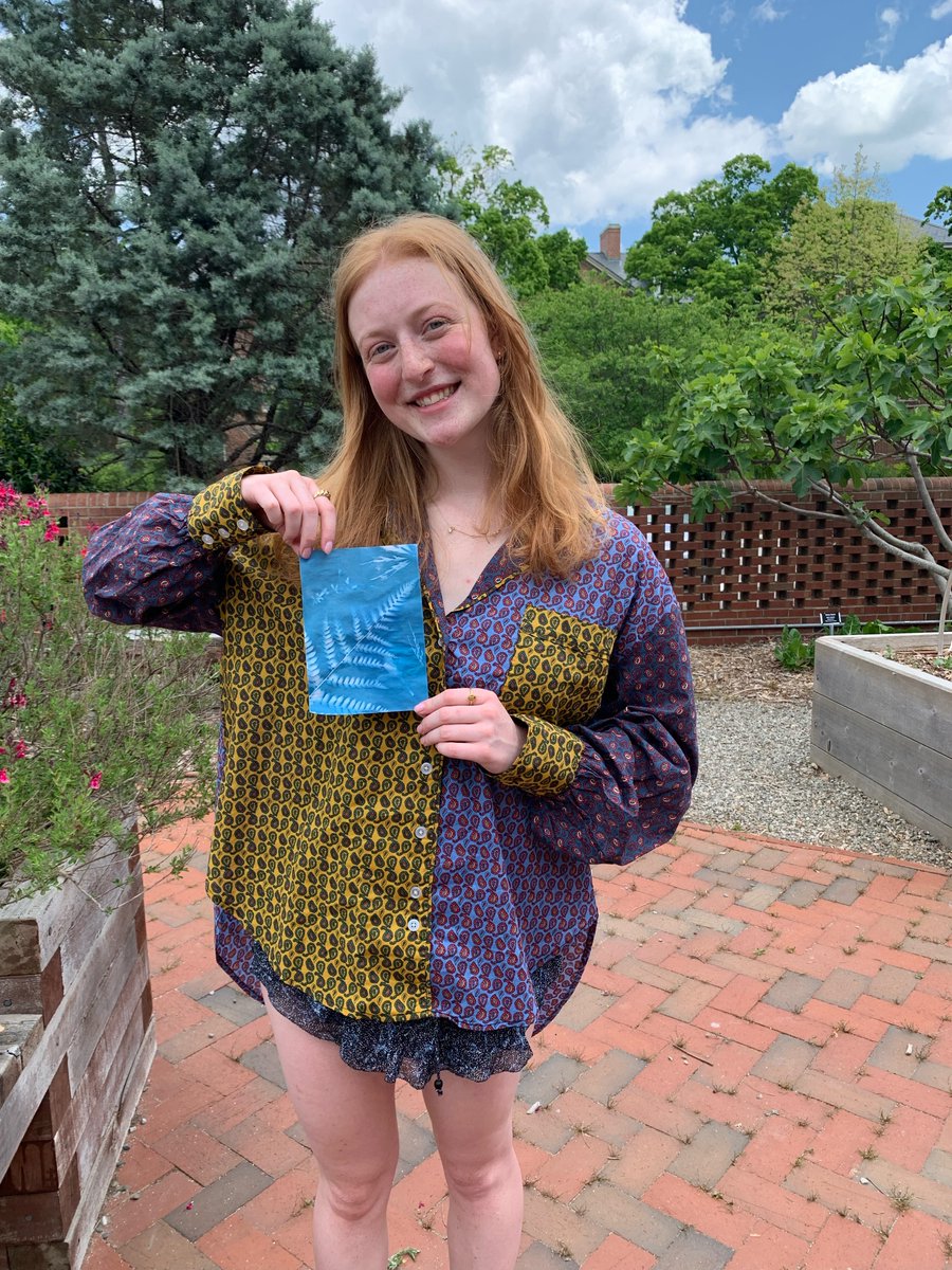 The Earth without art is just “eh.” That’s why we’re celebrating Earth Day with some art! We teamed up with Edible Campus to make cyanotype prints using materials from their garden. Check out some of your neat creations! 💙 

<a href="/EdibleCampusUNC/">Edible Campus UNC</a>