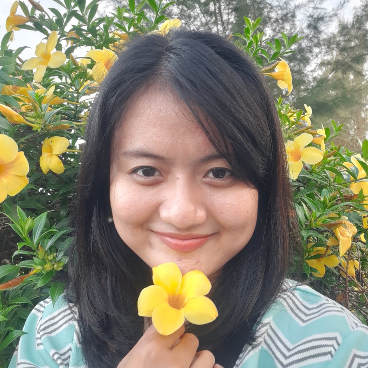 NatalTuti's tweet photo. #FotoProfilBaru https://t.co/XAQ568L9zA