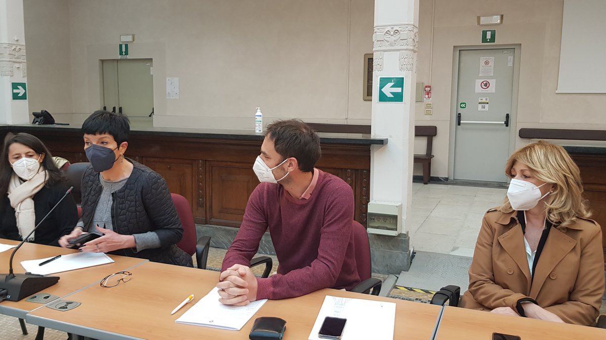 Un incontro fra rappresentanti di Giunta e Consiglio comunale con <a href="/garantedetenTo/">Garante Detenuti To</a> sulla situazione del sistema carcerario torinese e sulle prospettive di lavoro comune: perché il #carcere è parte integrante della comunità cittadina. L'ARTICOLO: comune.torino.it/cittagora/prim… #Torino