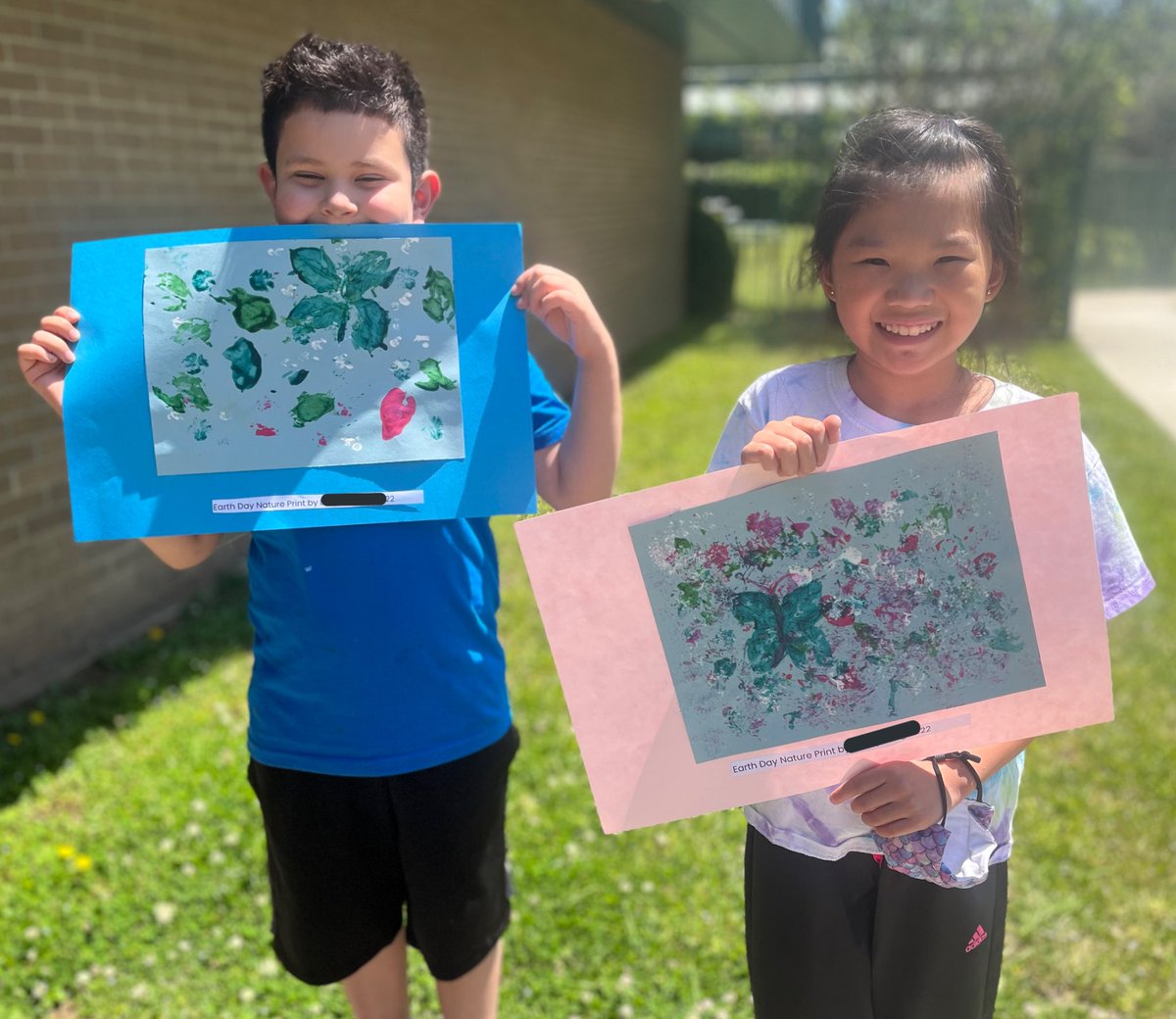 We read “Earth Day, Hooray!” By Stuart J. Murphy <a href="/vizlearning/">Stuart J. Murphy</a> and planned our future service projects. Then, we explored the butterfly garden and created prints using materials found in nature 🌱 <a href="/hecorleyelem/">H.E. Corley Elem</a> #HECMontessori #HECLeads #education #montessori #teach #teacher
