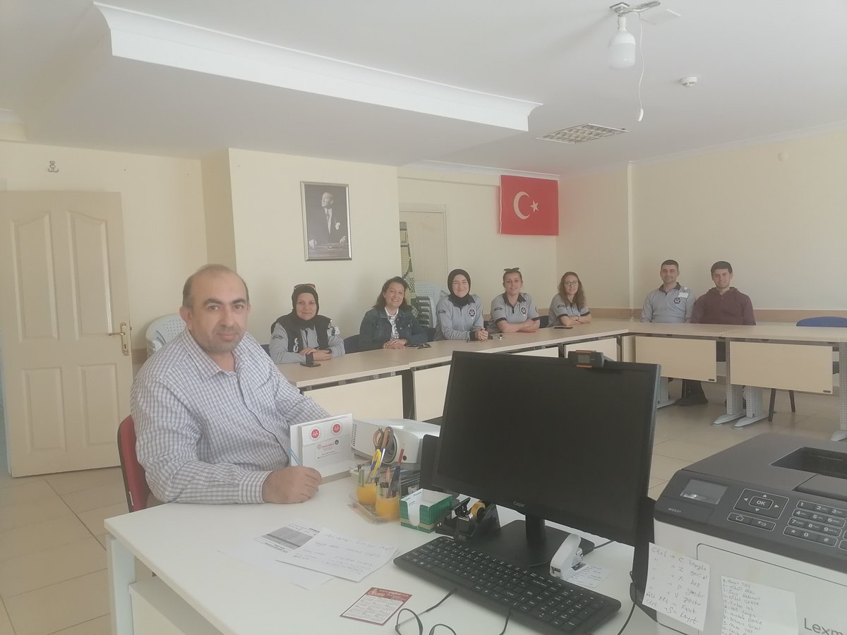 Yurdumuzun güvenlik görevlileri ile Nisan ayının ikinci toplantısını yaptık. Personelimiz ile karşılıklı görüş alışverişinde bulunduk. <a href="/AntalyaKYGM/">GSB Antalya Yurtları</a>