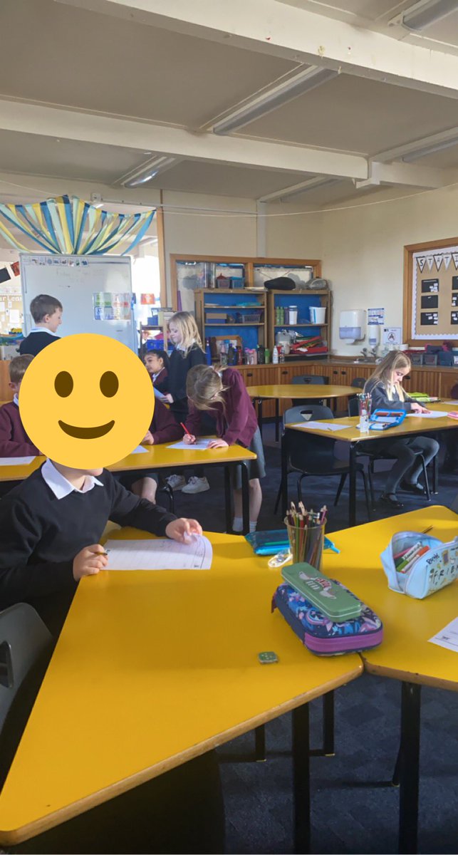 missskwps's tweet photo. Our day began with creating our own survey and tally chart. We kept the lights off all day as part of Earth day then went outside this afternoon for some chalk games! What a lovely Friday ⭐️ @Kirkcaldywestps https://t.co/fxQWDhdorW