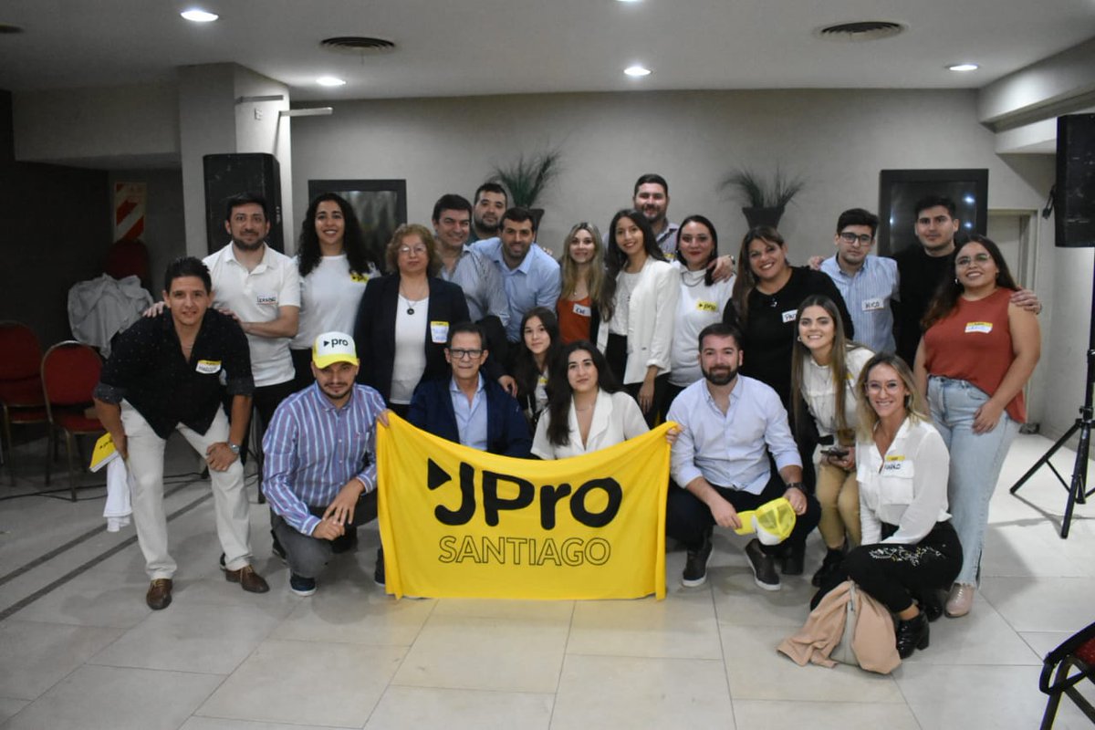 SahadJulio's tweet photo. Acompañamos junto a @omardemarchi y @lMartinezAlvaro   a @CarlettiPerez, al gran equipo y militantes en el Encuentro Provincial del Pro en Santiago del Estero

@profederal_ https://t.co/Fk19YveWUJ