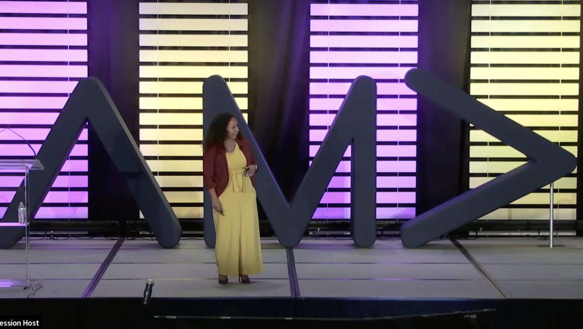 RSaltsy's tweet photo. "What are you uniquely positioned to do in the world?"

When you know your purpose, you can make decisions to do more things aligned with that purpose.

Deanna Singh is kicking of @amasummit's Leadership Summit on the topic Purposeful Hustle, and her energy is 🔥🔥🔥. #amasummit https://t.co/ruTFKEcbcA
