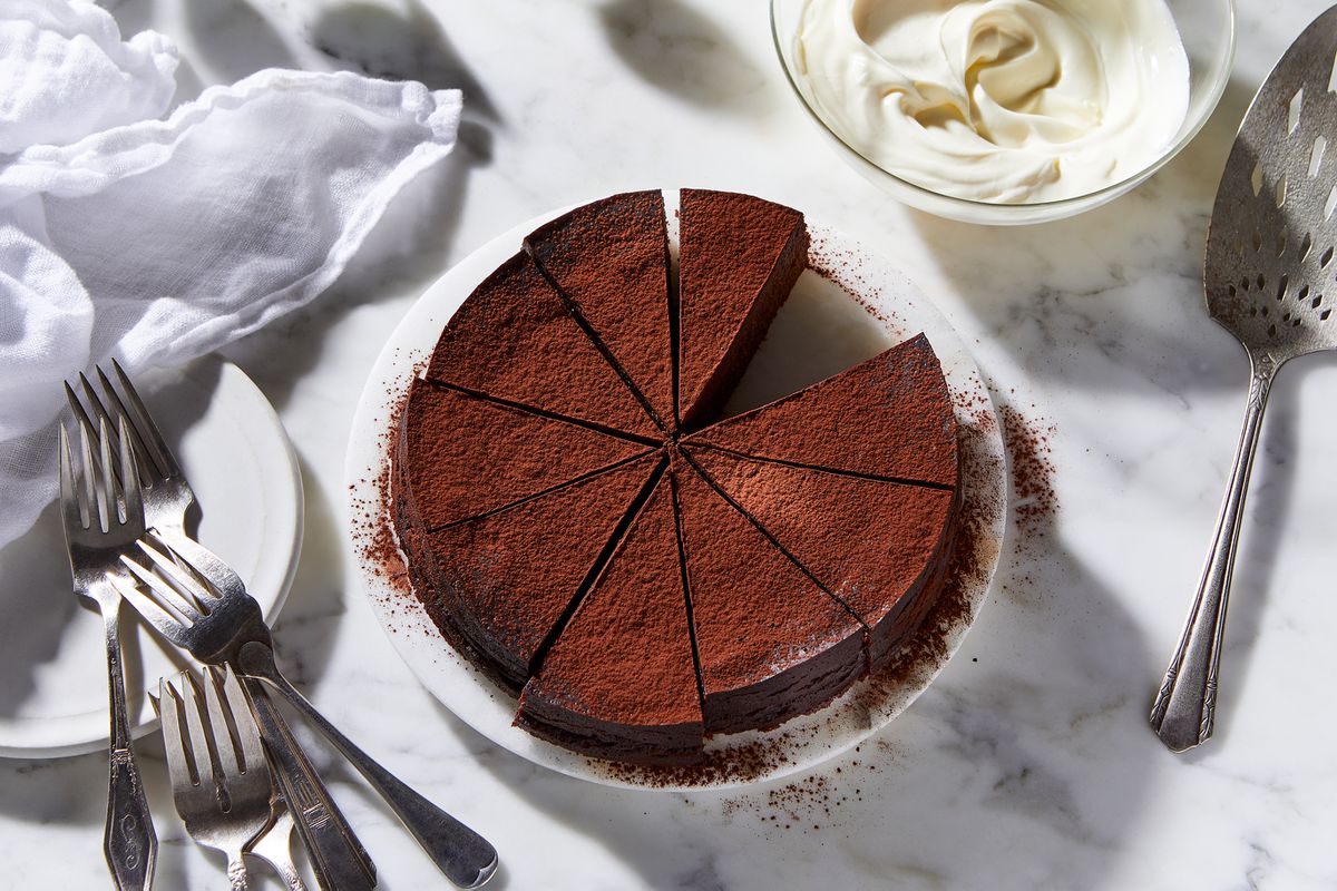 RG_InstantPot's tweet photo. Fudgy, Flourless Instant Pot Chocolate Cake Recipe on Food52 This easy Instant Pot chocolate cake recipe is fudgy, one-bowl, and flourless. How to... - https://t.co/1Q3Bcw1Q0o #instantpotrecipes #instantpotlove https://t.co/3HXHu6Y2Mc