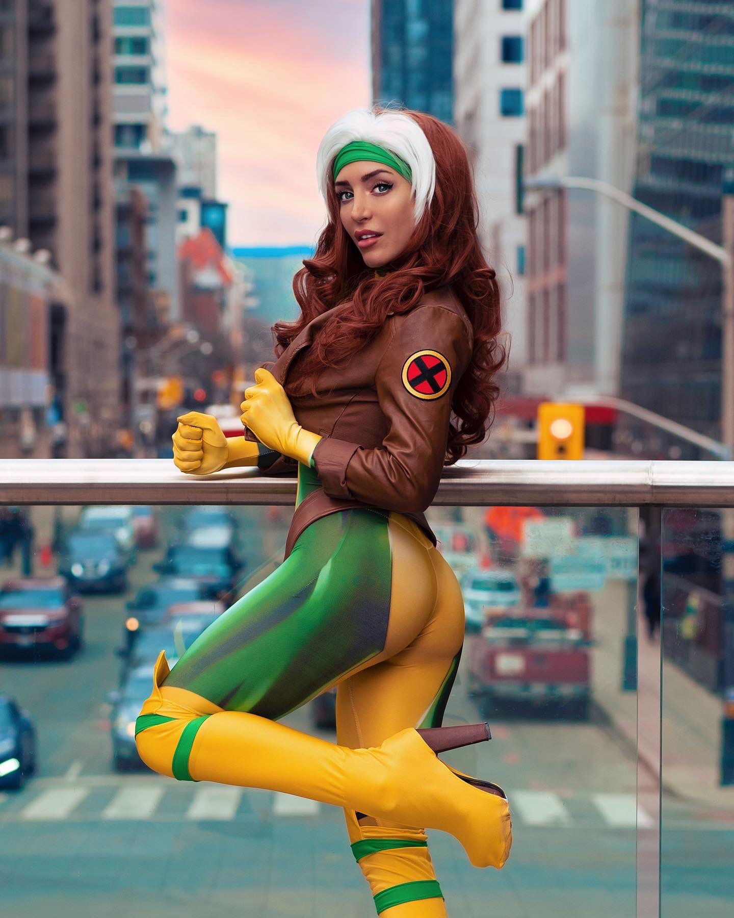 Lisa Mancini Patreon & Free OF on Twitter "Hey suga, you can look