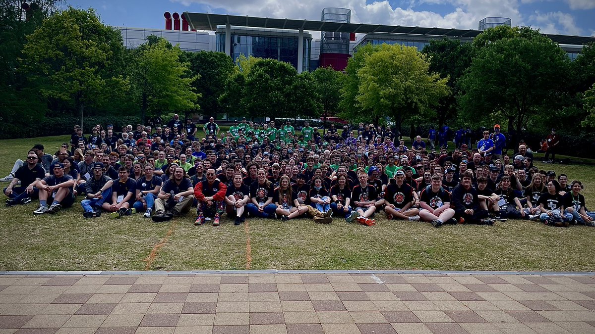 rogue_robotics's tweet image. Minnesota is well represented this year at the FIRST Championships in Houston. We are proud to represent our state and Farmington at the highest level of competition! 🥹 #FIRSTchamps