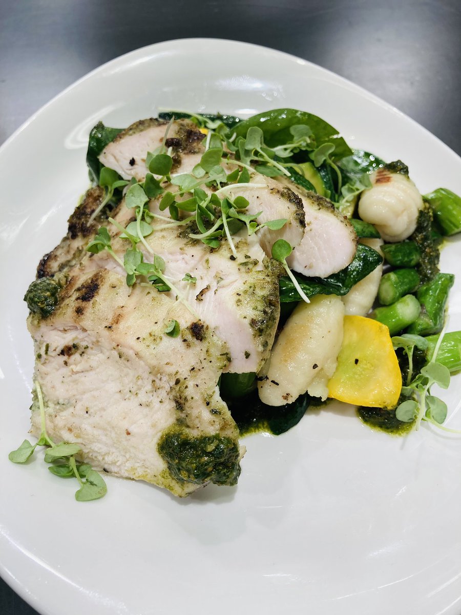 Happy Earth Day everyone!!!!! Come down to the commons and enjoy some local “dirty carrots with miso creme fraiche, local chicken and gnocchi and chocolate mousse planters!!!!!
