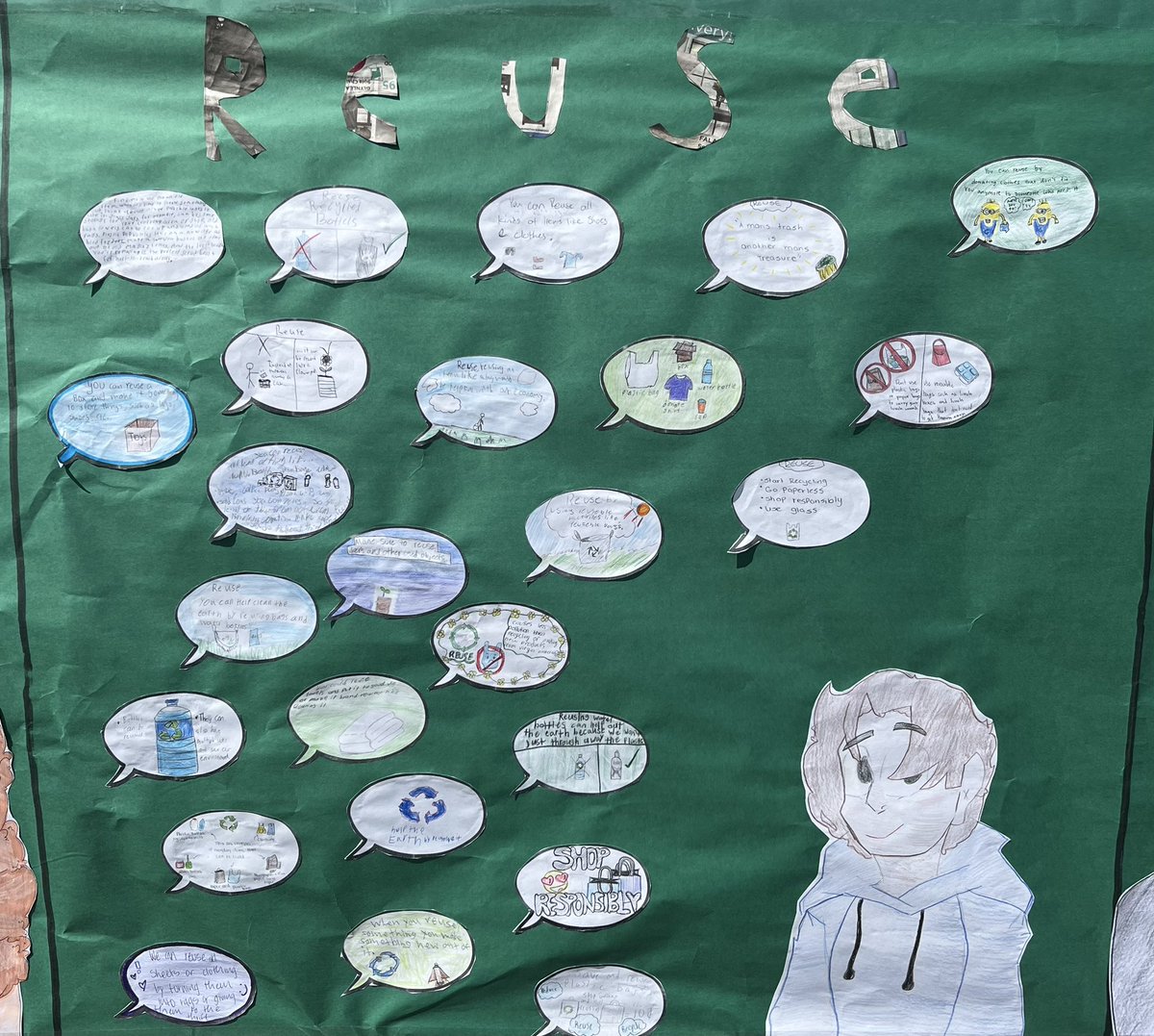 DrPhilipSwartz's tweet photo. Reduce, Reuse, Recycle. Happy Earth Day. 8th grade made this banner. Special thanks to Student Leadership. #omsd #vineyardstem #stem #steam #earthday #middleschoolgoals #proudteacher #8thgraderocks https://t.co/HQoIv1k15g