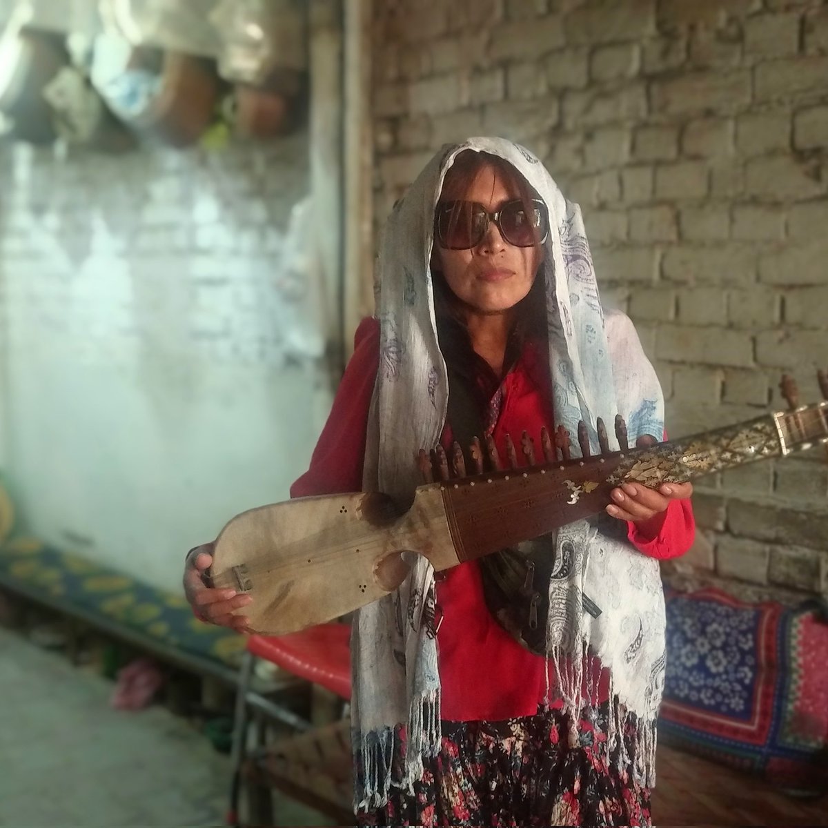 PeshawarGuide's tweet photo. A lady from Peru 🇵🇪 visited peshawar
#WTN #WFTGA #touristguides #untwo #pakistantourism #peru https://t.co/HYpEVmf1ue