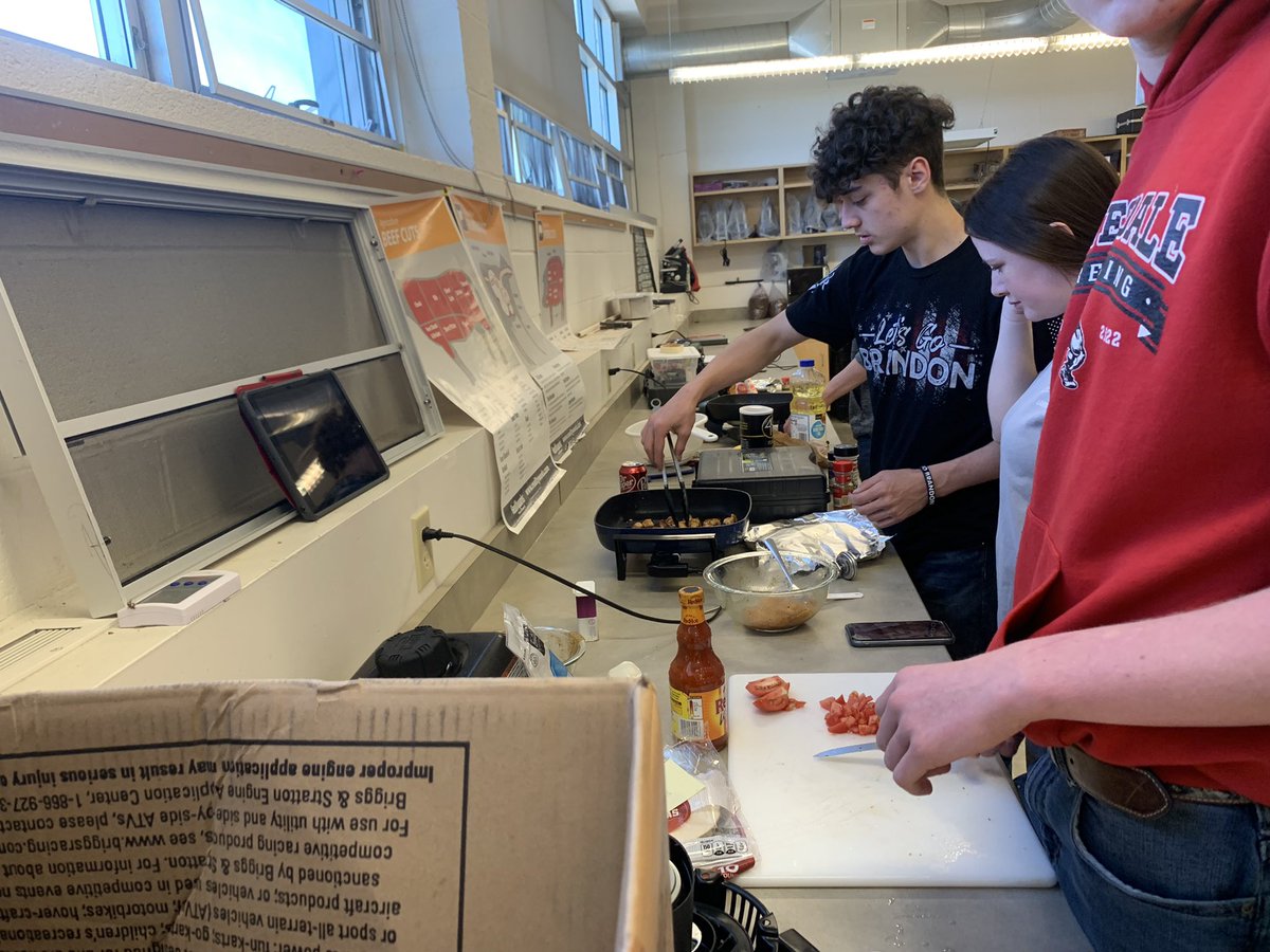 Lacey Walker tweet media