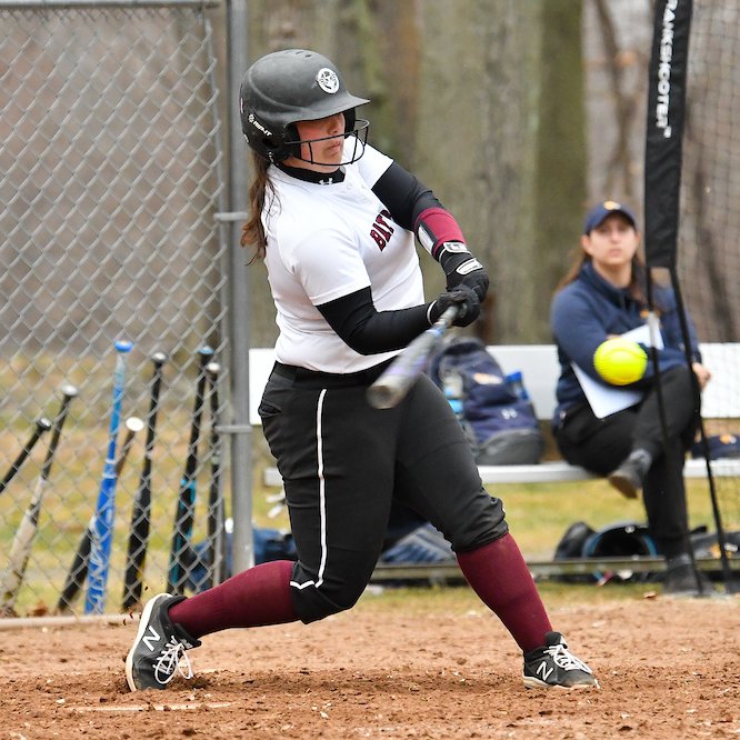 BayPathAthletic's tweet photo. 🚨💥BAY PATH BOMB ALERT💥🚨
Congrats to Taylor Suffoletto (SO) for her 2RBI OTF home run in our home game vs. NVU-Lyndon on Thursday, April 21! 🥎
#bpusb #bpusoftball #baypathsoftball #baypathuniversity #bpu #collegesoftball #USCAADI #homerun https://t.co/H7q5IgjppR