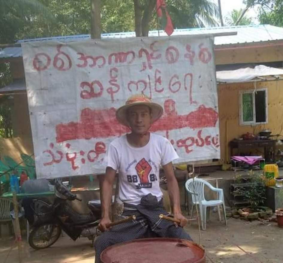 SaveMM99's tweet photo. Ye Htut Win, a political activist detained in Pathein Prison,was sentenced to 2 years in prison by Junta's Pathein prison court in Ayeyarwady Region on April 21. He was arrested for leading protests in Ngaputaw TSP and still needs to face an
other 2 charges. 
#2022Apr22Coup https://t.co/Kl1fP0WoTv