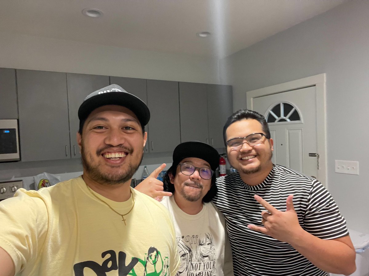 Sometimes you gotta speak things to existence. 

2/3 of yuh boys met along with the homie Chris from <a href="/SNTpod/">Shots and Thoughts Podcast</a> 🙏🏼

<a href="/lets_cult/">Let's Start A Cult Podcast</a> bring that ass to Texas soon my guy.