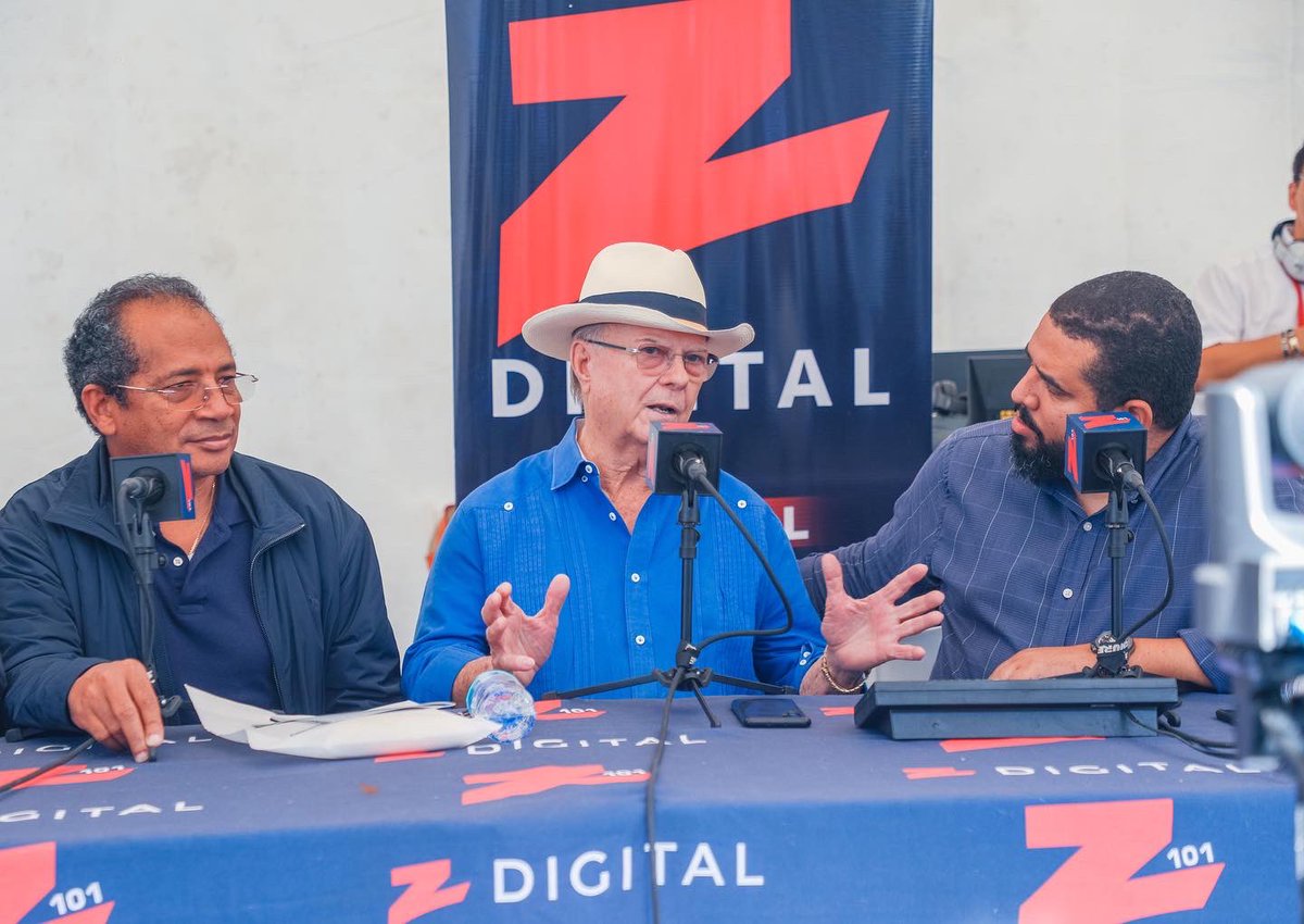 llegopapa's tweet photo. Gracias a los amigos de la @z101digital por la invitación al programa de hoy, dando cobertura al inicio de la cosecha de arroz y por reconocer la importancia de la agricultura en nuestro país. https://t.co/COXX42jQBq
