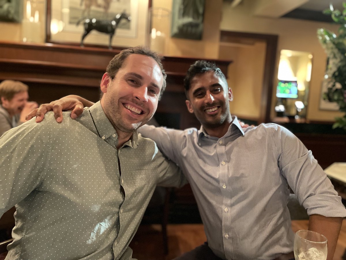 Huge congratulations to Matt and Alan for matching into incredible spine fellowships!! Matt is headed to @DukeOrtho @DukeSpine and Alan is headed to @brownorthodept @BrownSpine #orthotwitter #spine #orthospine #aaos #madeit