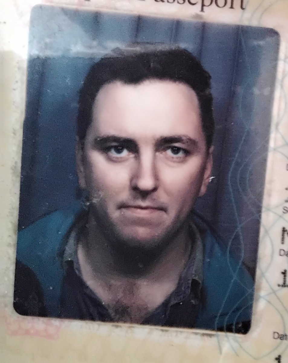 Intolerant Leftie put the bunny back in the box🎸 tweet media