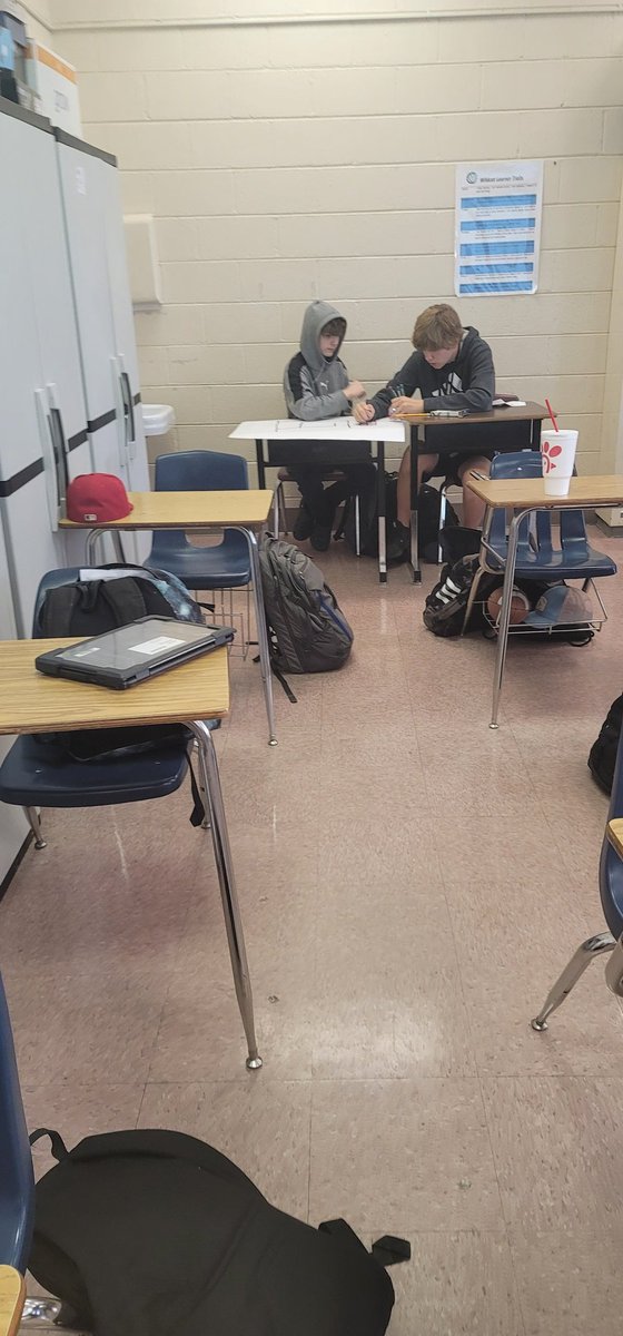 gaffbrown98's tweet photo. @LexingtonMiddle https://t.co/uWq2Zn4qO7