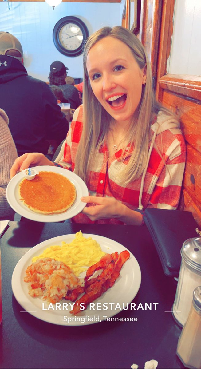 kayleabecka's tweet photo. So proud of this human 💕 @uffer98 https://t.co/jVqnDmVVDf