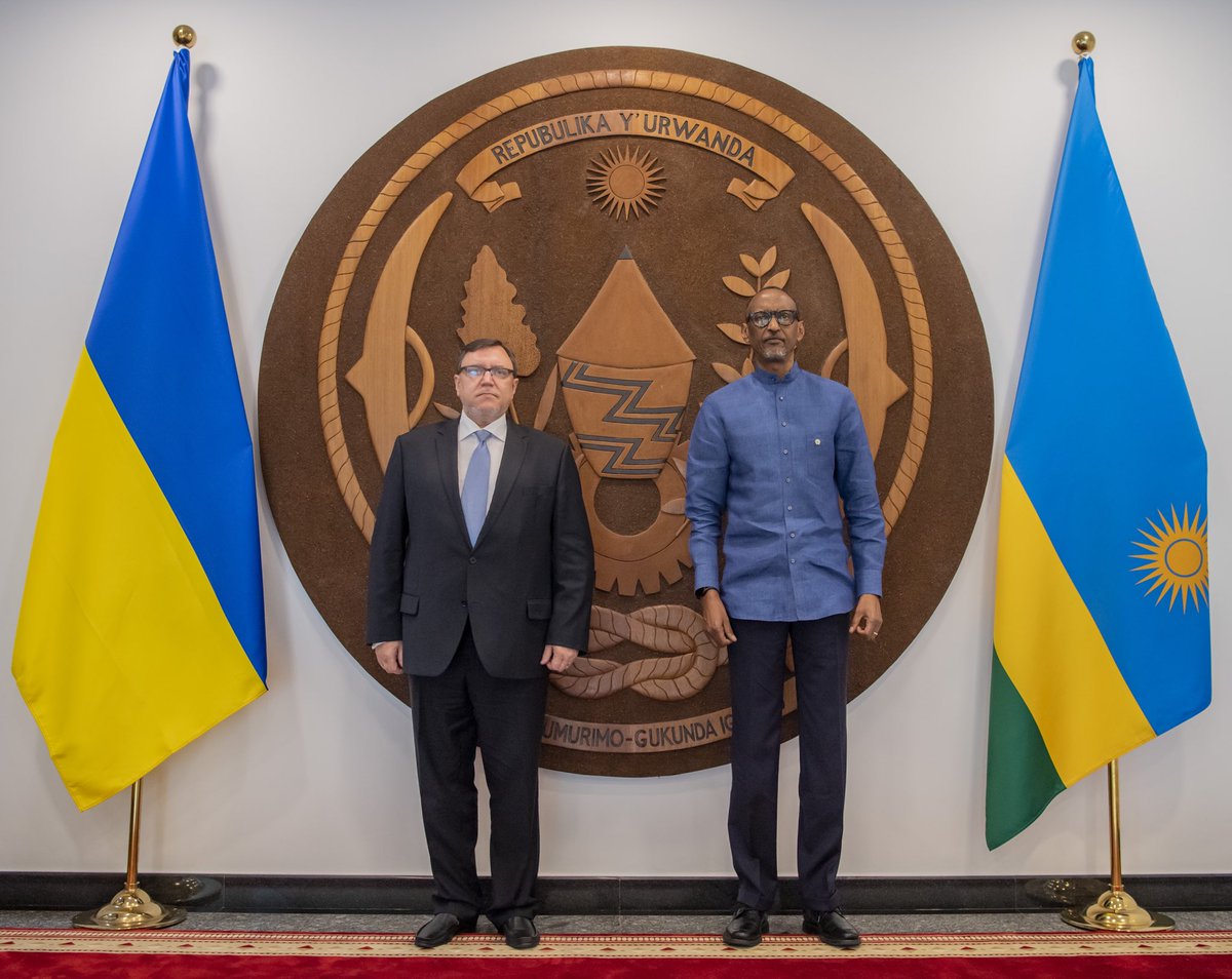 UrugwiroVillage's tweet photo. This afternoon at Urugwiro Village, President Kagame received letters of credence from new Ambassadors; Kevin Colgan of the Republic of Ireland, Katarína Žuffa Leligdonová of the Slovak Republic and Andrii Pravednyk of Ukraine. https://t.co/DTpFbWNJen