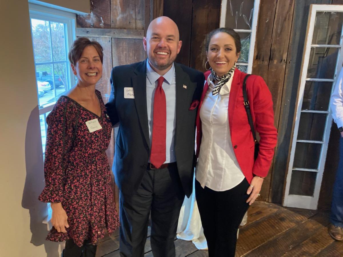 Back2SchoolUSA's tweet photo. What a pleasure to finally meet @ChrisStigall in person after appearing on his great show so many times! We appreciate his support and advocacy for our work at Back to School PA.
.
.
.
#backtoschoolpa #astudentfirstmovement https://t.co/CrgoW9ddhh