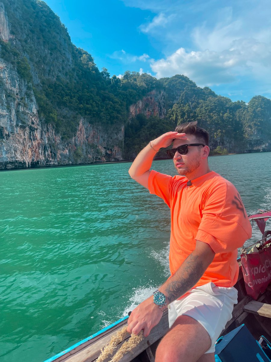 Currently #working from beautiful #thailand.
People are so poor, yet so kind!
It breaks my heart and we should be glad for what we have and #appreciate people around us more.

#krabi #phuket #travel #remotework #asia #cryptotravel