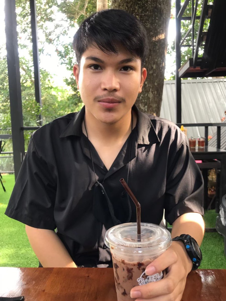 _nines_Ja_'s tweet photo. ถ้าพี่ชอบกินเหล้า...ให้น้องนั่งเ��้าได้ไหม😋
#ทุ่งสง #นครศรีธรรมราช https://t.co/sqL6OBvYbf