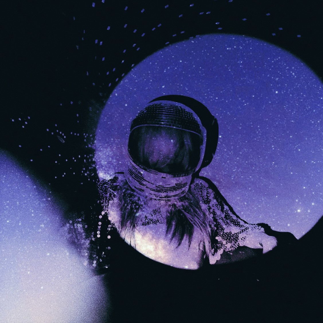 THIS IS NOT A TEST. COSMIC SPACE GIRL IS HERE!!! WE WANNA SEE YALLS SPACED OUT BOOTIES SINGING IT. YOU KNOW WHAT TO DO ✨ 🌎 🌙 🪐