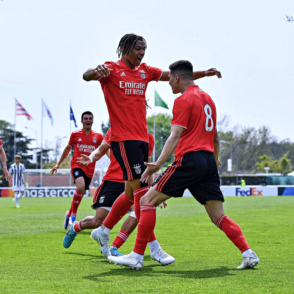 Benfica está na final da Youth League! 👏