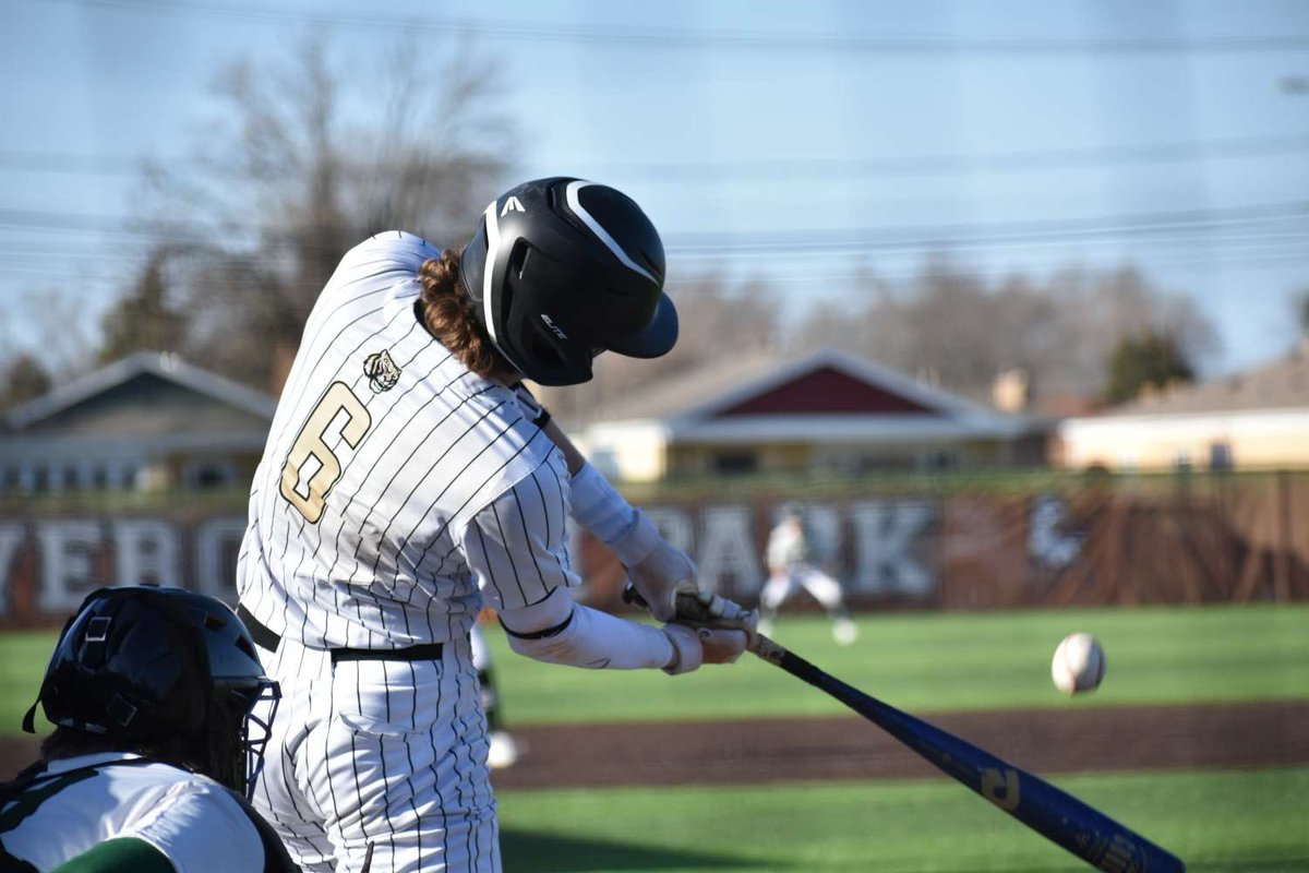 OFBbaseball's tweet photo. Bengals take the lead in the fifth inning to take a 3-2 win over Evergreen Park. 
Copher throws a complete game with 8 Ks, 5 H, 2 ER 

@CopherJosh 2-3, 3 SB 
@Andrew_Lucas23 2-3, 2B 
@RyanOFARRELL3 1-4, solo home run https://t.co/1QELAQpDGt