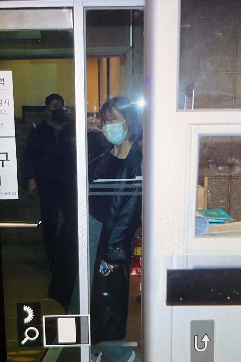 내가 김세정 찍고잇으니가 김나영이 왜 자기 안찍냐고,,, 세정이 사랑하게된거냐고 하니까 김세정이 그렇게됐다 이럼 ㅆㅂㅋㅋㅋㅋㅋㅋㅋㅋㅋㅋㅋㅋㅋㅋㅋㅋㅋ