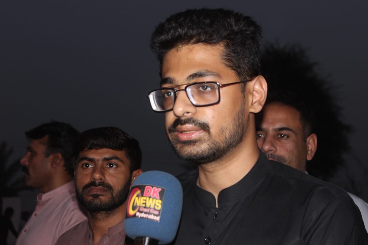 AftabAhmed133's tweet photo. #Hyderabad
Faisal Abdul Jabbar Khan attended Iftar Party on behalf of Zafar Pathan in UC-96 Khattar Station.

#FaisalJabbarKhan
#PS64 #UC96 https://t.co/LXn1CCw6b9