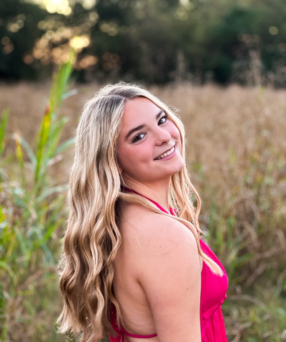 keller_go's tweet image. Congratulations to Sam Breeding on her acceptance to the University of Arkansas where she will study Nursing! #KHSSenior22 (If you would like to celebrate your senior, please fill out the form below.)
docs.google.com/forms/d/e/1FAI…