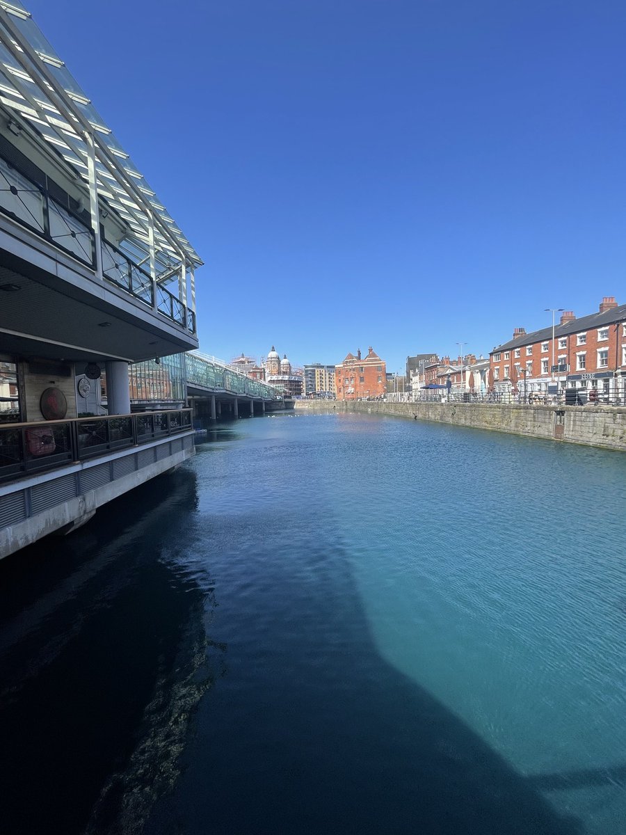 JAMESBUTTLE's tweet image. Pleasant afternoon at Prinny Key.