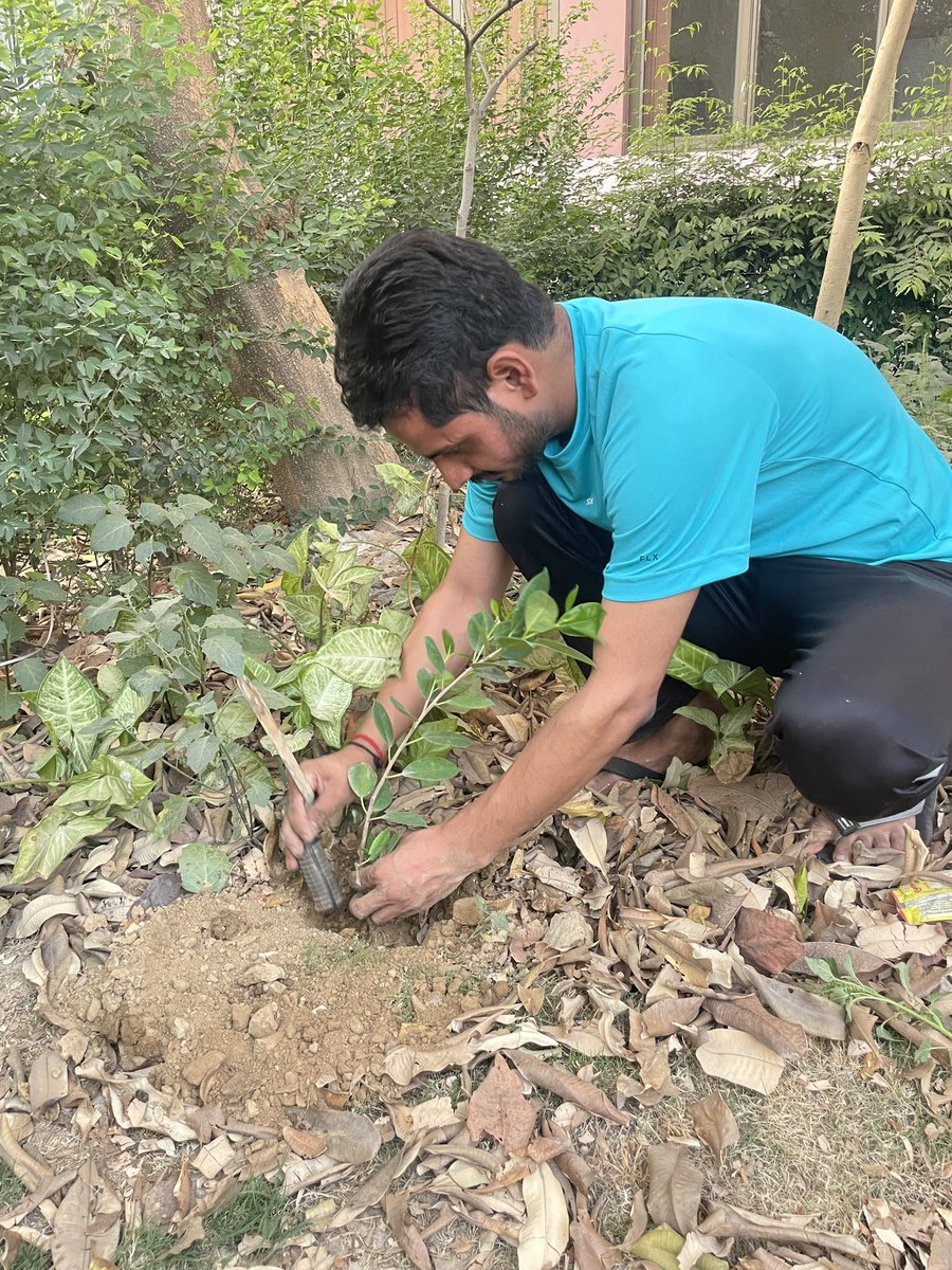 we4humanity_org's tweet photo. World Earth Day 2022, “Invest in Our Planet”. Plantation drive at Arts faculty @UnivofDelhi. Because a green future is a prosperous future. #EarthDay #WorldEarthDay2022 #EarthDay22 @saini2295 https://t.co/Z68Zk5Mhto