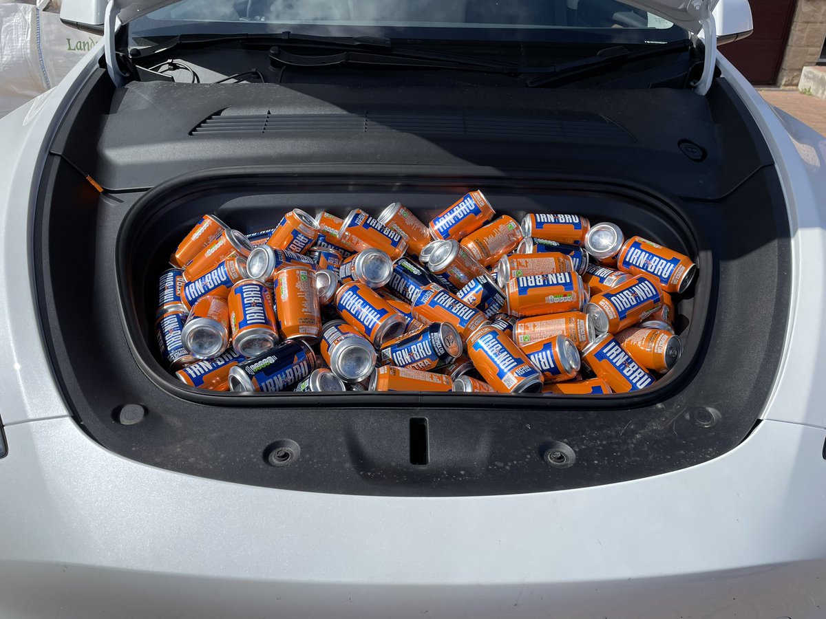 So how many cans of 🏴󠁧󠁢󠁳󠁣󠁴󠁿 <a href="/irnbru/">IRN-BRU</a> can fit into the front frunk of a <a href="/Tesla/">Tesla</a> #modelY - any guesses
