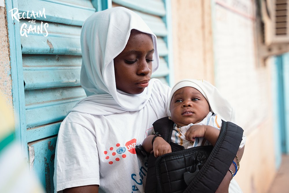 WACIHealth's tweet photo. SENEGAL--Aissatou- A girl &amp;her baby@ the adolescent counselling centre- Kolda region.
#GFFWallofFame #GFFWeWant
@AwaMCollSeck @CanadaDev @WorldBank @gatesfoundation @DutchMFA @NorwayMFA @SaveCEO_US @RESULTS_Tweets @SANTE_BF @unicef @MOF_Japan @GawandeUSAID @amandamilling https://t.co/exJFxuJZ3e