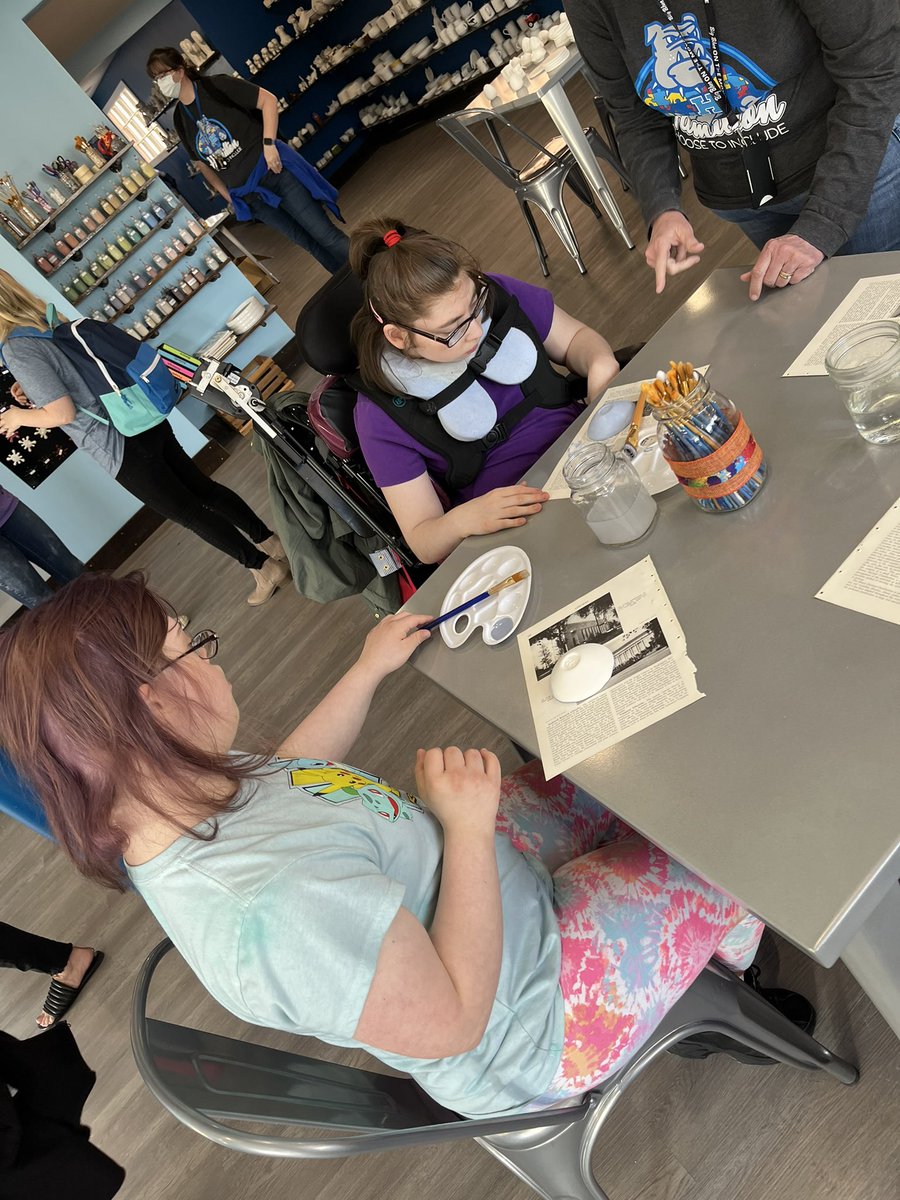 MissCox1501's tweet photo. Having a blast painting and supporting small business The Studio during this super block! #bigblueonthemove @Hamilton_SEPP @Hamilton_CSD @Hamilton_HHS https://t.co/fnHbDJhGKG