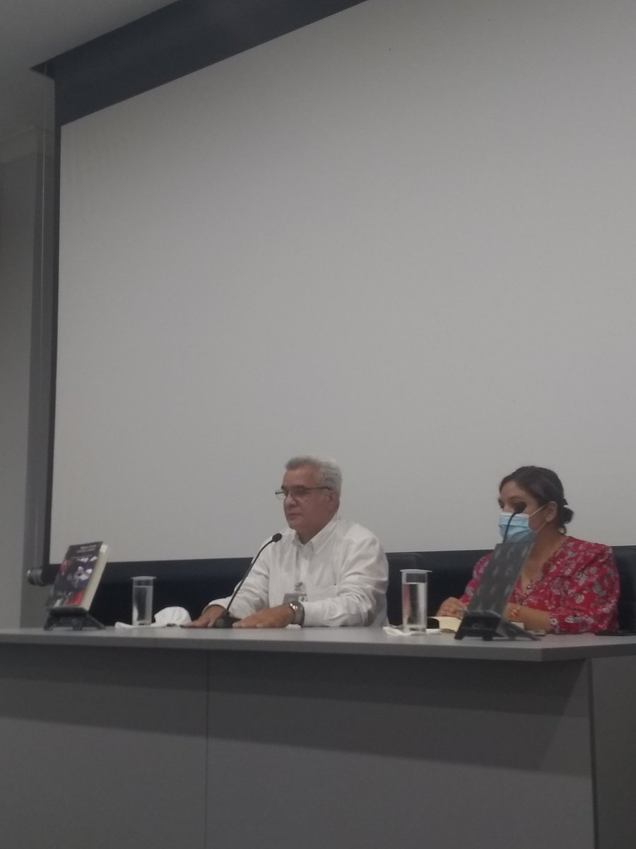 Yasmany04454856's tweet photo. Se realiza en estos momentos en el Centro Fidel Castro Ruz,la presentación del libro "México frente al exilio cubano 1925 -1940"
#UjcHabana
#VamosConTodo
#60UJC
#FEEMHabana
#AhoraTeTocaATi
#60UJC 
#CubaViveEnSuHistoria 
#MellaVive https://t.co/WeoCkHwBOG