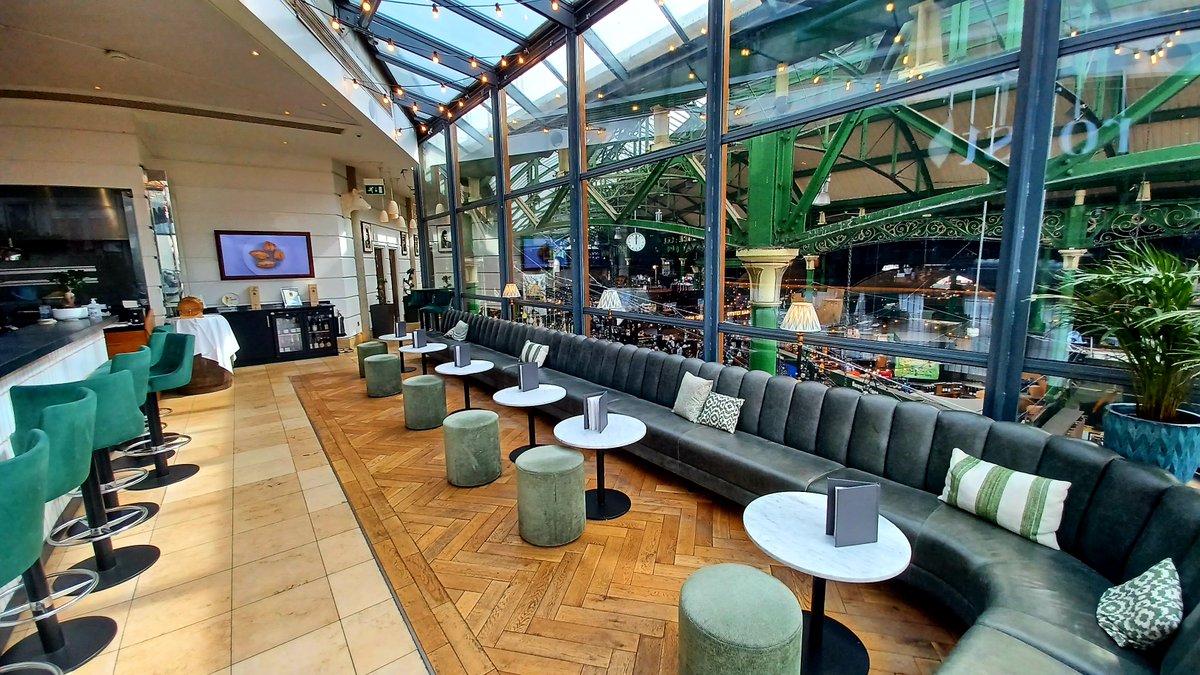 Friday afternoon, time to start thinking about that end of week drink (or two)

Join us for a cocktail with a view

#fridayfeeling #cocktails #londoncocktails #londonbridge #boroughmarket #itstheweekend