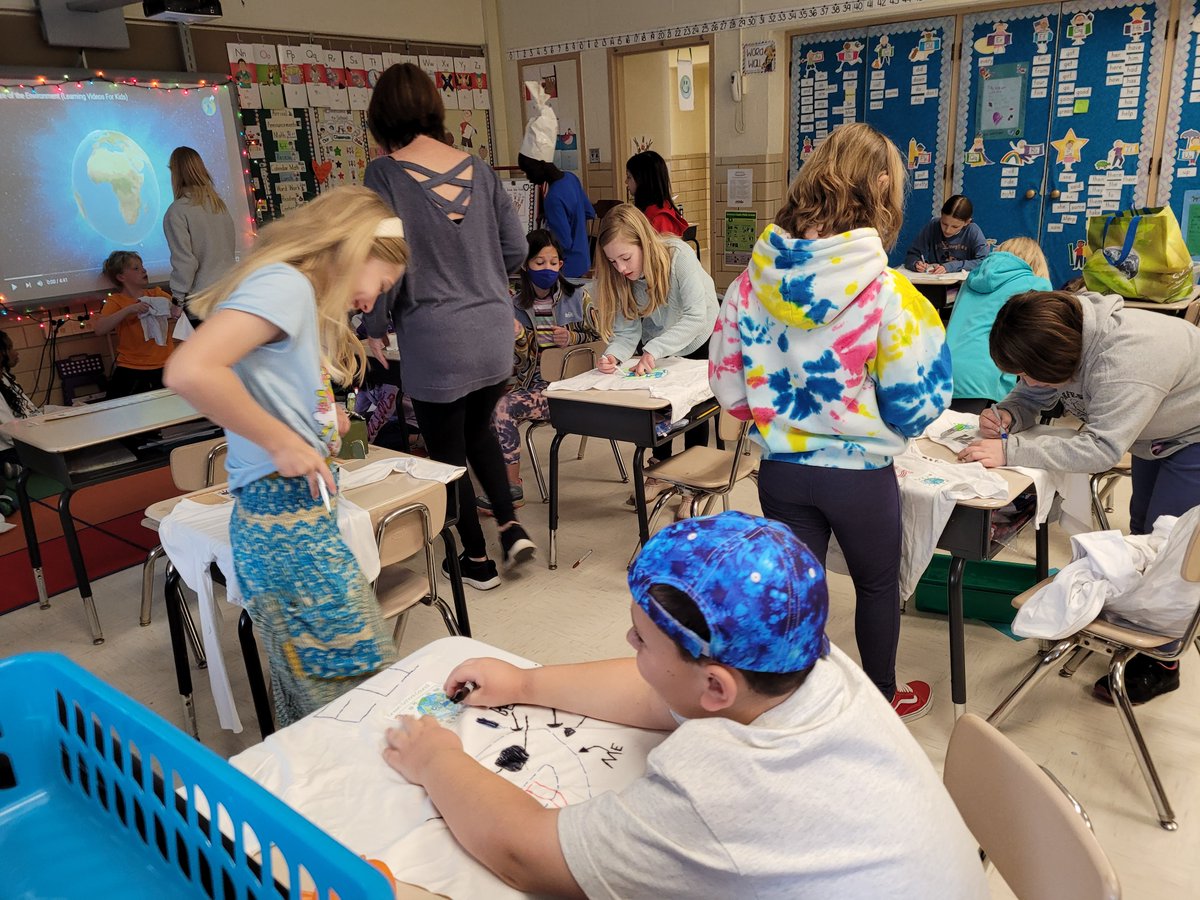 Earth Day Week at RFES!  We started with making shirts for our Green School Council.
<a href="/RodgersForgeES/">Rodgers Forge</a> <a href="/missyfanshaw/">Missy Fanshaw</a>
