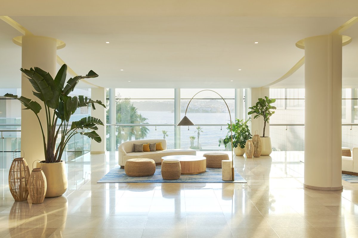 Happy #EarthDay 🌍Hope you found a moment today to appreciate the beautiful nature that surrounds us! 

Inspired to visit us? ➡ bit.ly/32d0nyb

#splitcroatia #LeMeridienHotels #destinationunlocked