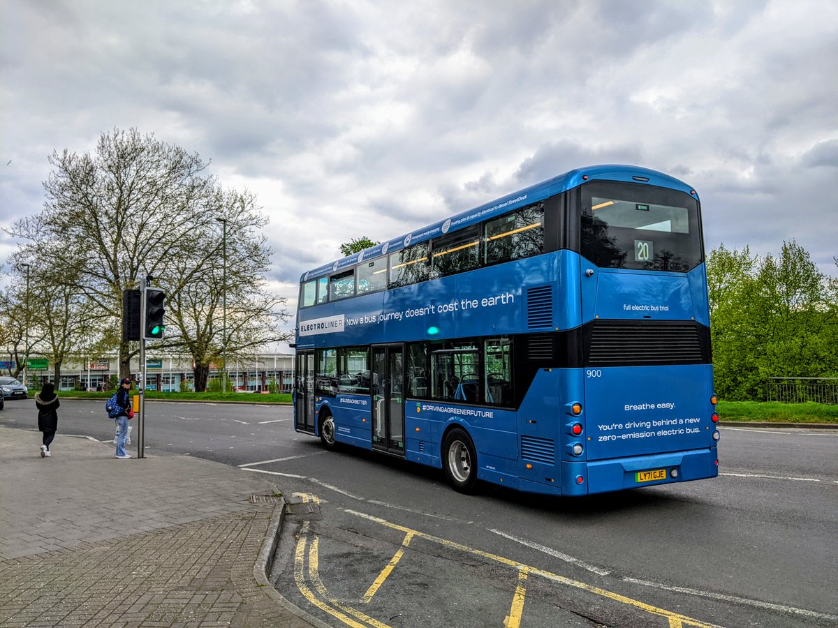 ⚡🚌 This new and fully electric double decker Wrightbus Electroliner is on trial with Oxford Bus Company!

Today it has been helping out on the city20 from Cowley Lidl to Rose Hill. Have you seen it out and about? We'd love to see your pictures and hear what you think about it!