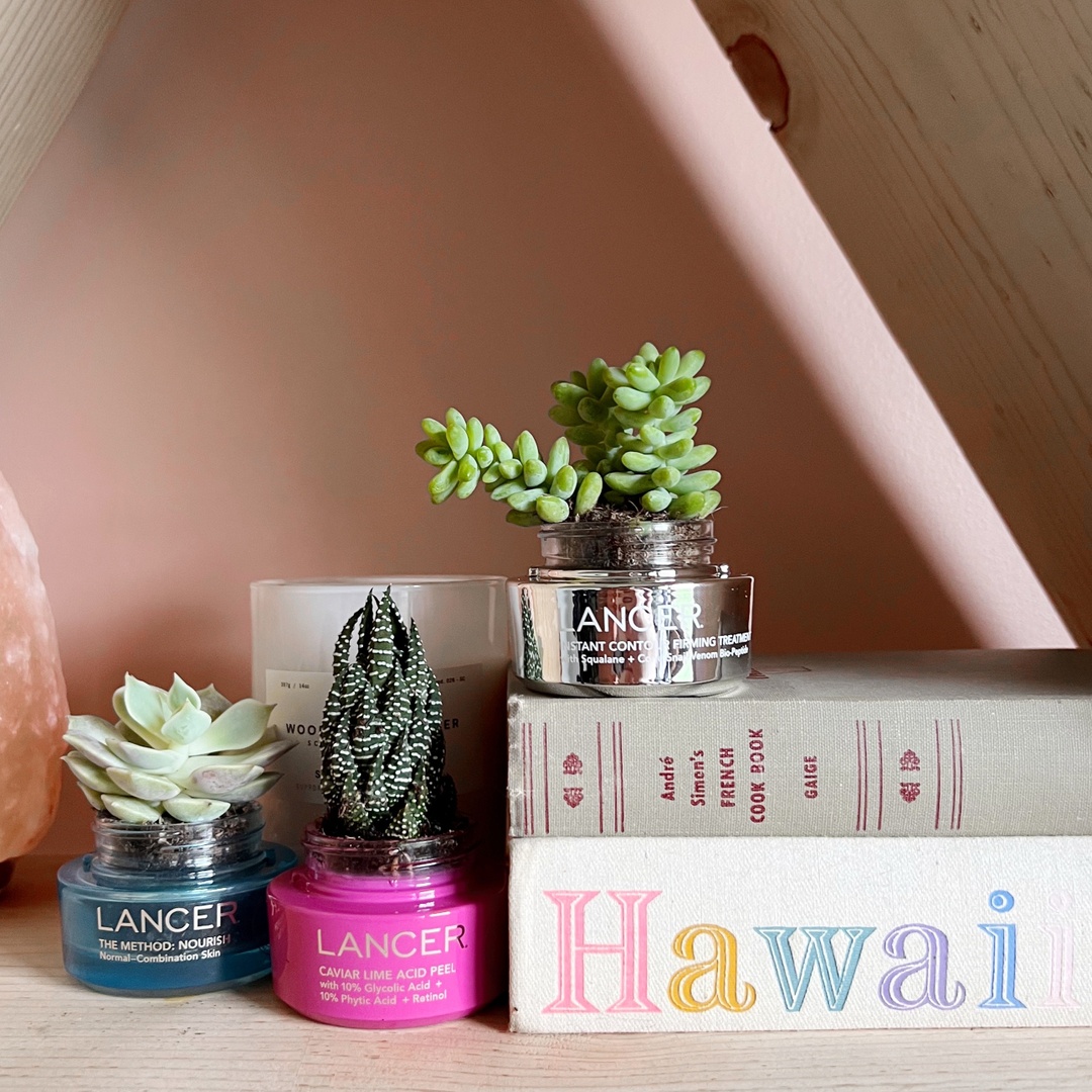 From reusing skincare empties to up the shelfie game to taking every day actions to #InvestInOurPlanet —we celebrate each and every one of you who is a part of protecting this one earth. 🌍 #EarthDay